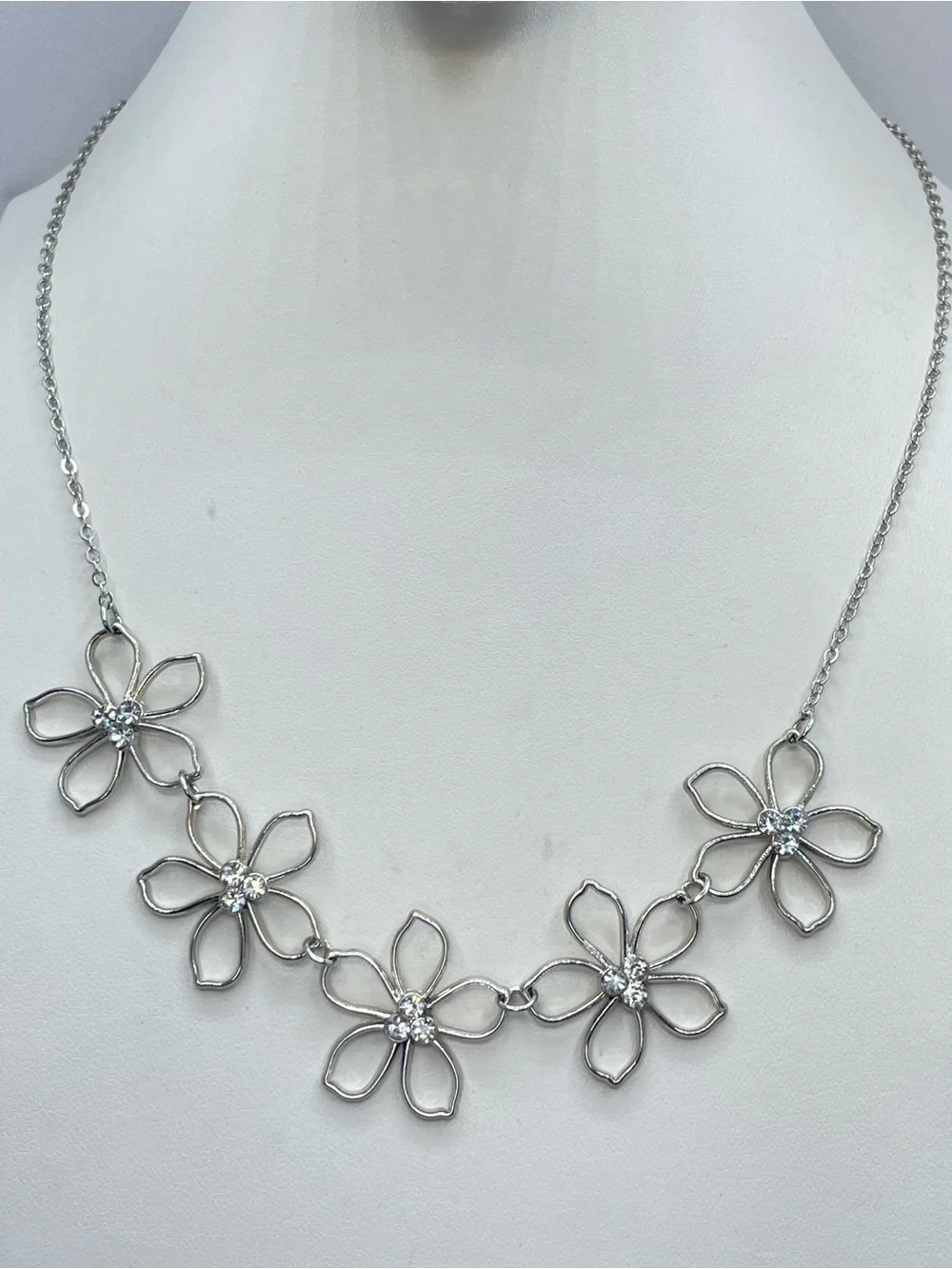 Silver Tone Crystal Flower Necklace Dainty Floral Statement Jewelry